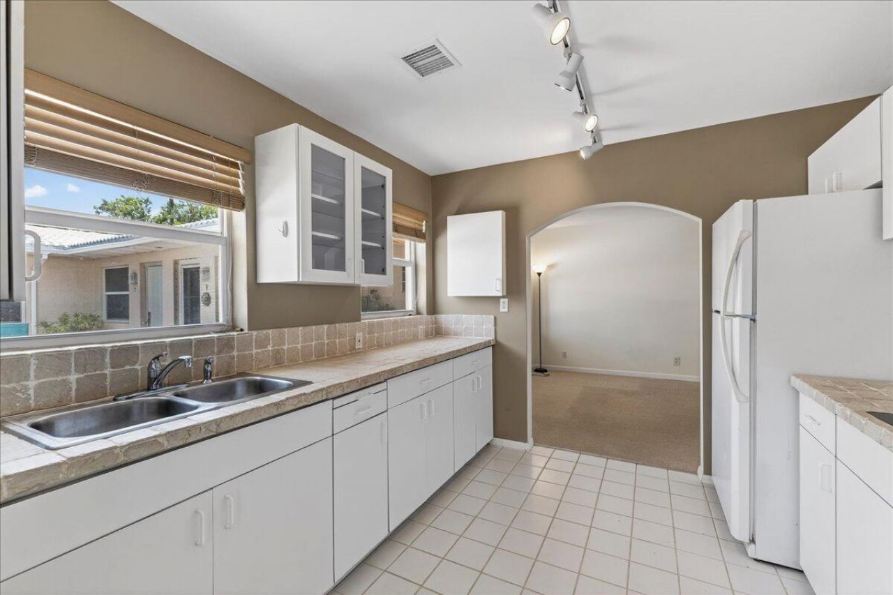 1016 N 16th Avenue, Unit 3, Hollywood, FL 33020 Photo