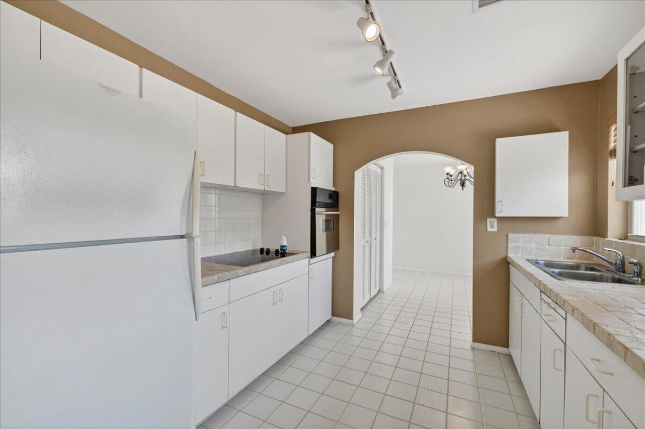 1016 N 16th Avenue, Unit 3, Hollywood, FL 33020 Photo