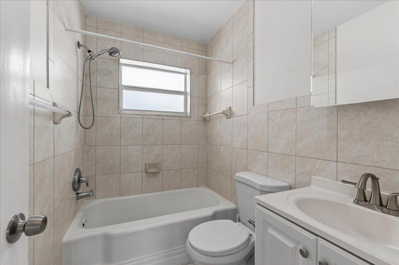 1016 N 16th Avenue, Unit 3, Hollywood, FL 33020 Photo