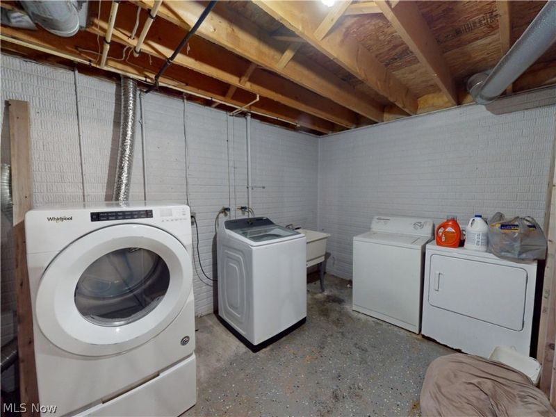 8801 Clark Avenue, Cleveland, OH 44102 Photo 38