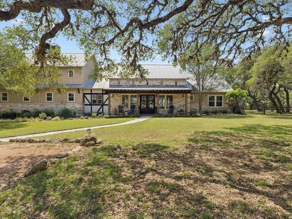 555 PRADO XING, Boerne, TX 78006