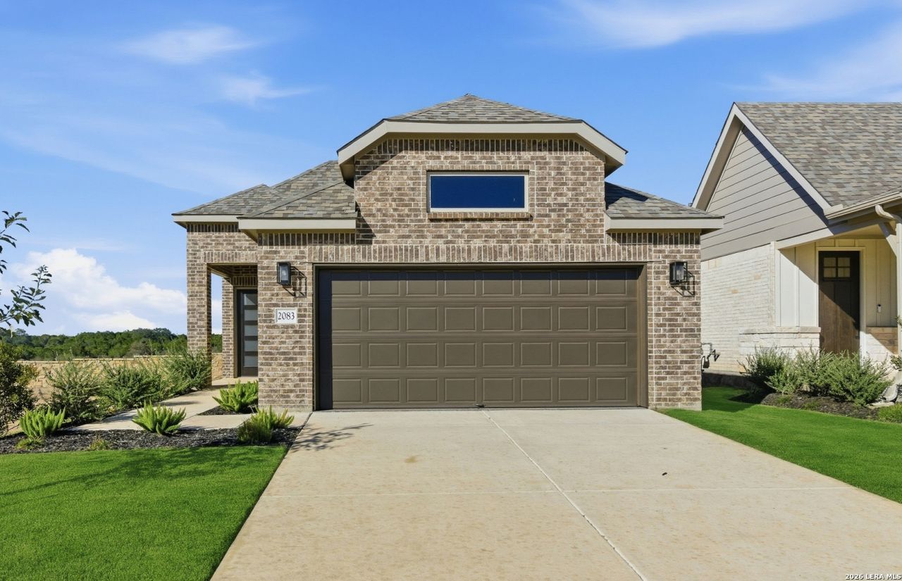 2235 Pinyon Dr, New Braunfels, TX 78132 Main Photo