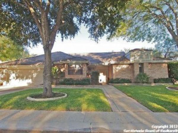 13806 Hunters Hawk St, San Antonio, TX 78230