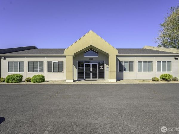 1010 S Pioneer Way, Moses Lake, WA 98837