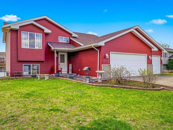 503 Cottonwood Street SW, Isanti, MN 55040
