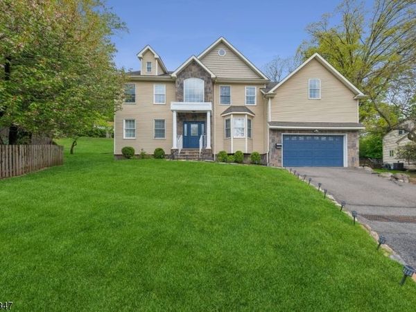 21 Winding Way, West Orange, NJ 07052