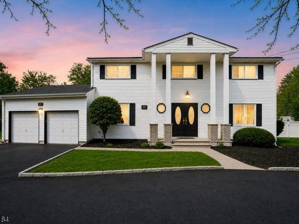 17 Stafford Rd, Parsippany-Troy Hills, NJ 07054