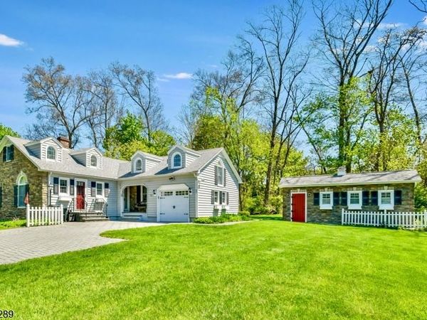 16 Pequot Trl, Jefferson, NJ 07438