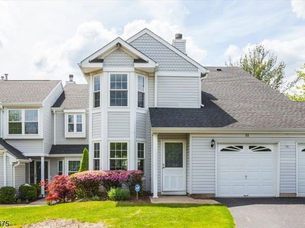 11 Letts Ct, Sayreville, NJ 08872