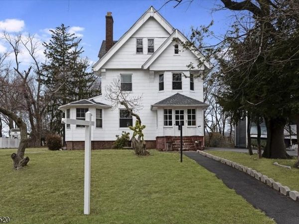 253 Midland Ave, East Orange, NJ 07017