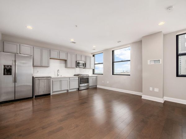 50 W Broad Street, Unit 1907, Columbus, OH 43215