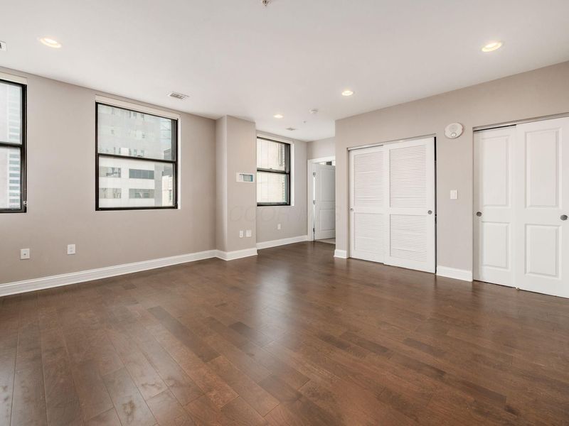 50 W Broad Street, Unit 1907, Columbus, OH 43215 Photo 3