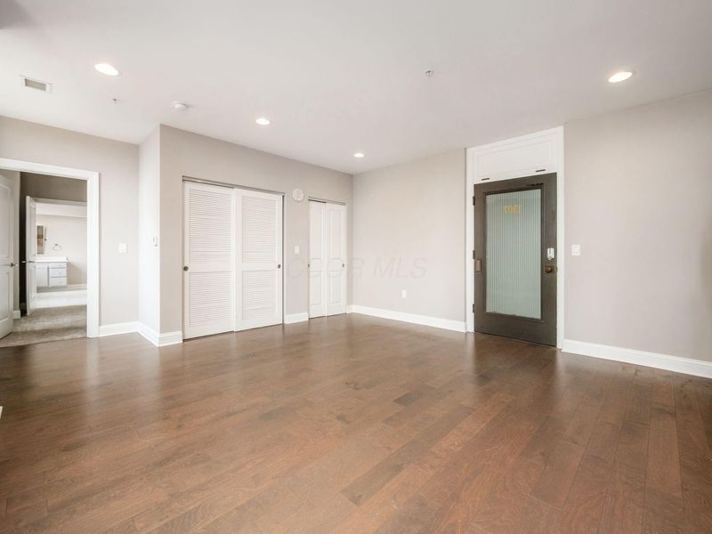 50 W Broad Street, Unit 1907, Columbus, OH 43215 Photo 6