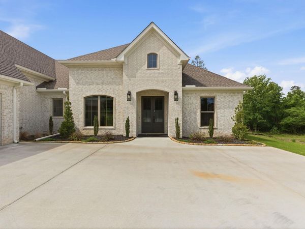 125 Patriots Pt, Benton, AR 72019