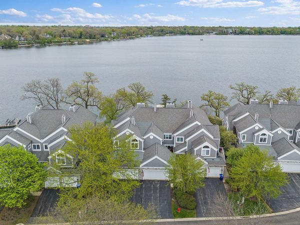 237 Sandy Point Lane , Lake Zurich, IL 60047