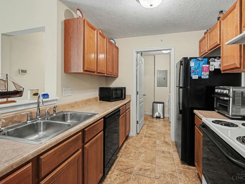 4563 Foley Road, Unit 11, Delhi Twp, OH 45238 Photo 6