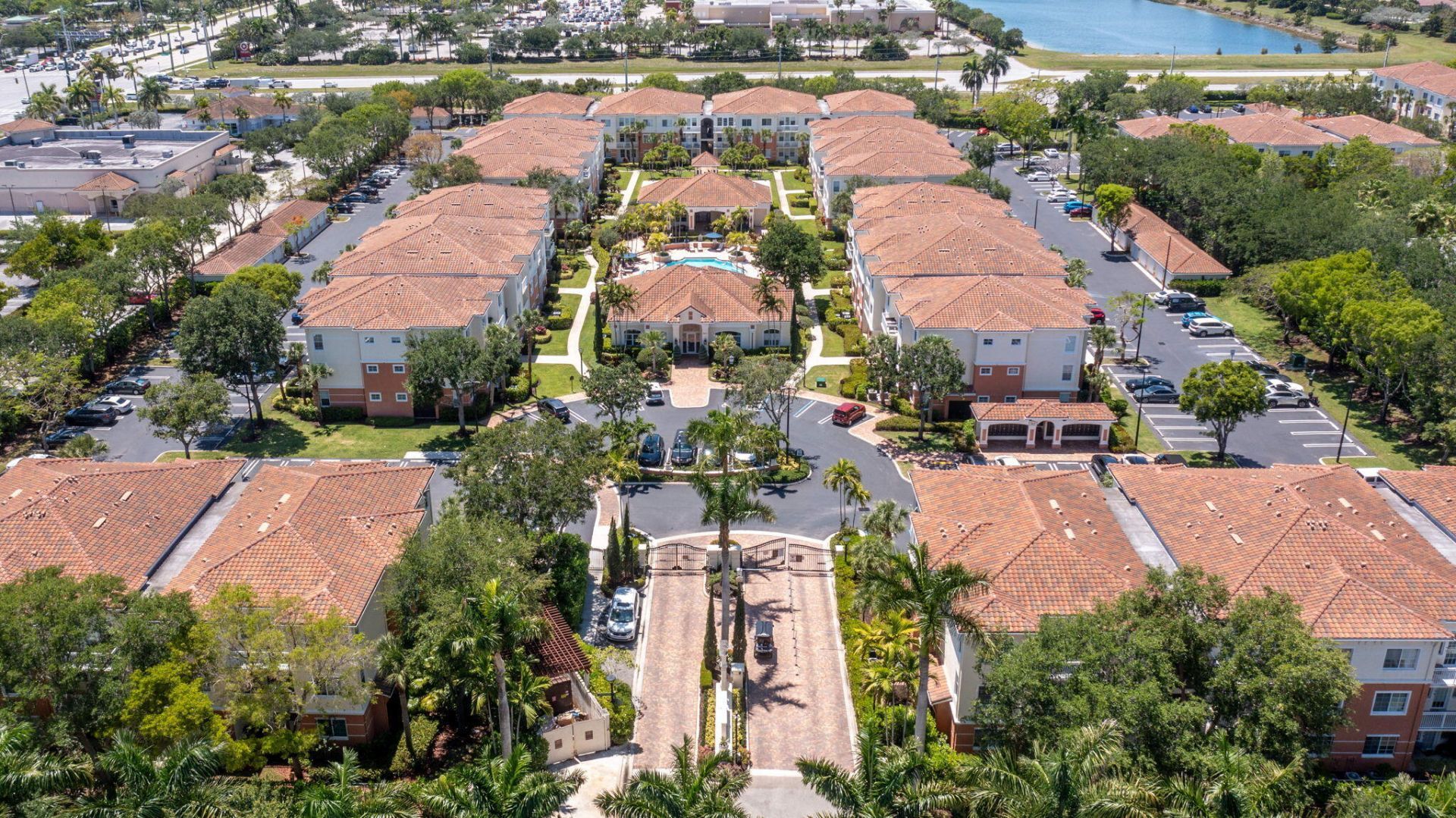 9901 Baywinds Boulevard, Unit 3202, West Palm Beach, FL 33411 Photo