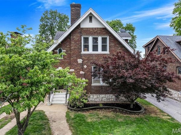 3854 Loughborough Avenue, St Louis, MO 63116