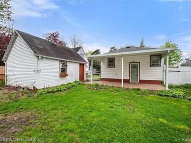 1409 Stocker Avenue, Flint, MI 48503