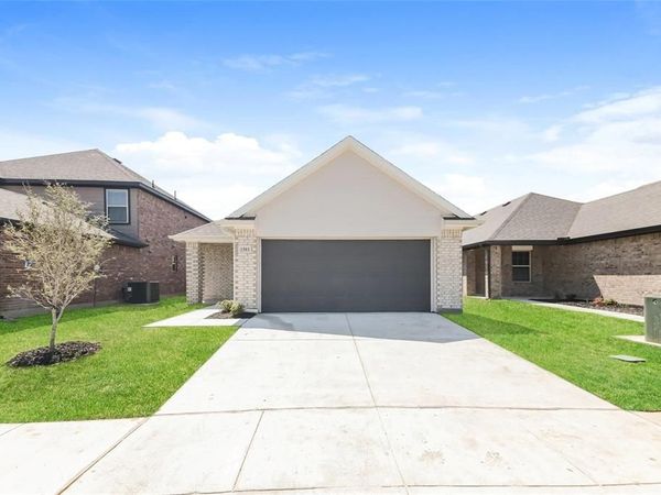 1503 Timothy Street, Ennis, TX 75119