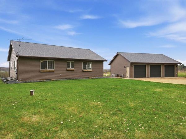 E3521 1170th Avenue, Boyceville, WI 54725