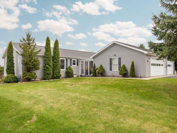 635 Autumnview Lane, Traverse City, MI 49685