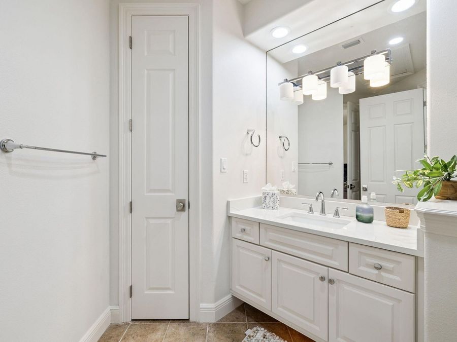 Property Image 105