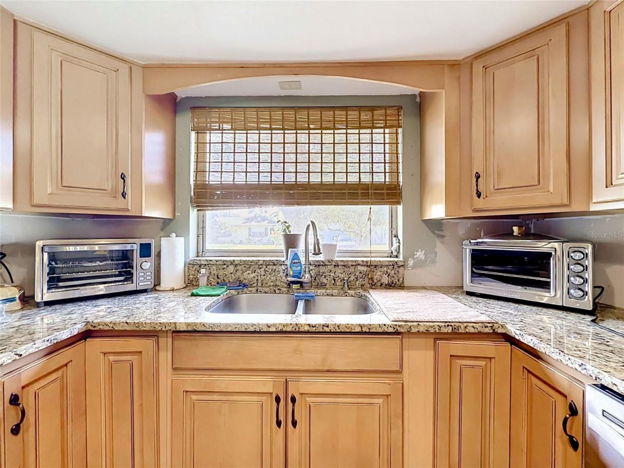 211 NW Monroe Circle N, Saint Petersburg, FL 33702 Photo
