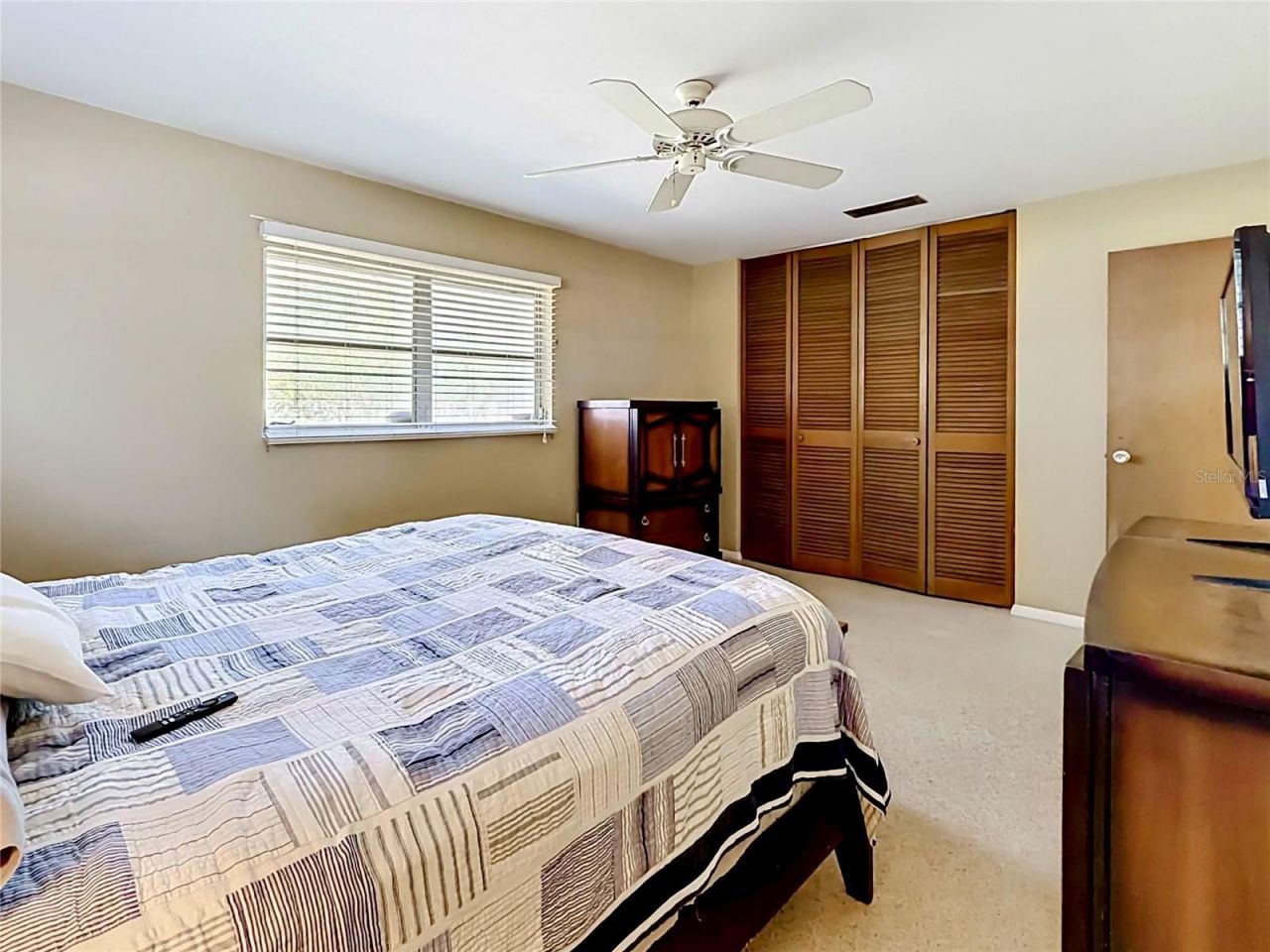 211 NW Monroe Circle N, Saint Petersburg, FL 33702 Photo
