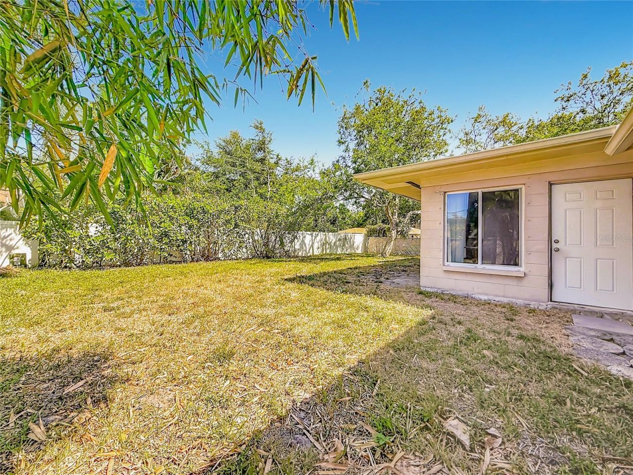 211 NW Monroe Circle N, Saint Petersburg, FL 33702 Photo
