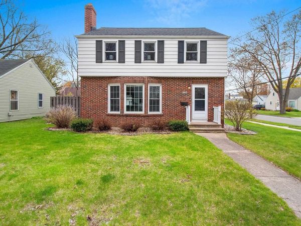 1609 SPRING STREET, Appleton, WI 54914
