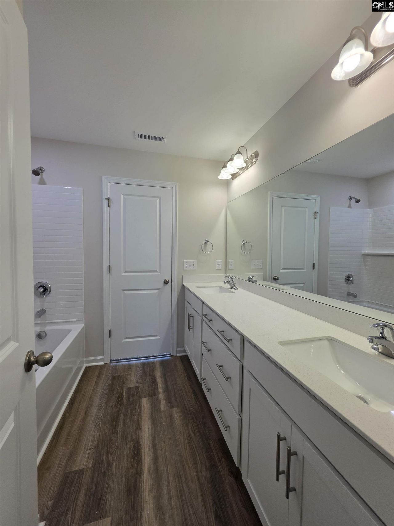 104 Creekside Cottage Court Photo 31