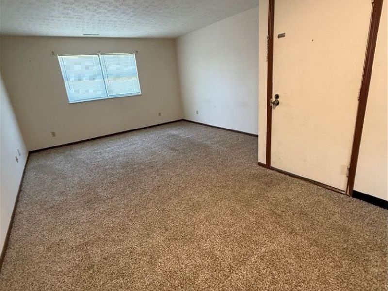 1060 Brandywine Boulevard, Unit E, Zanesville, OH 43701 Photo 10