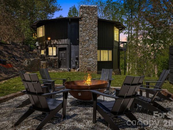 1 Patton Circle, Asheville, NC 28804