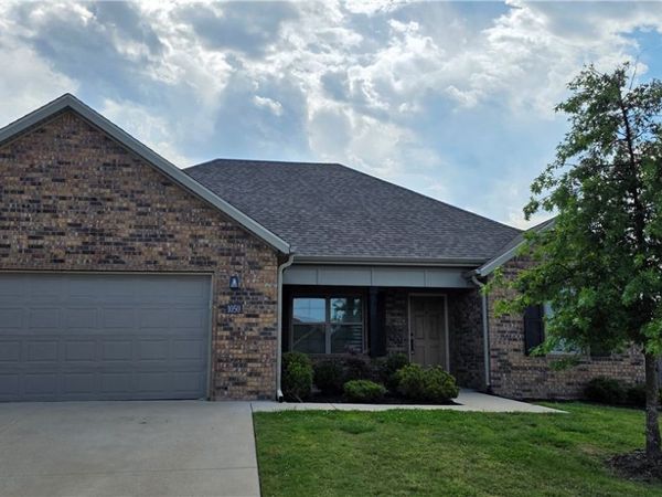 1050 Jameson Street , Tontitown, AR 72762