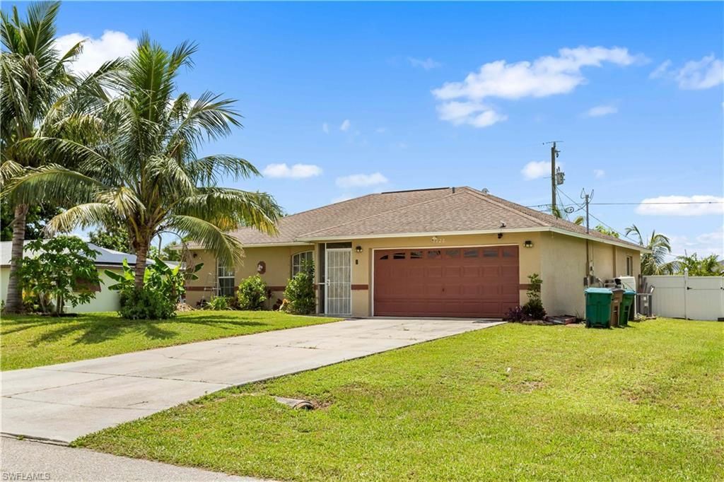 1728 NE 22nd Ter , Cape Coral, FL 33909 Photo