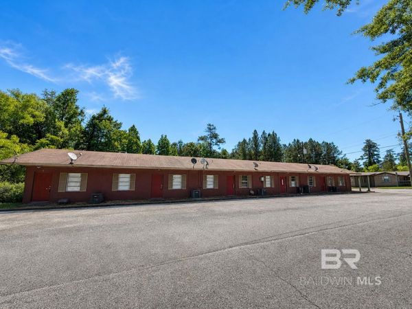 110 College Drive, Brewton, AL 36426