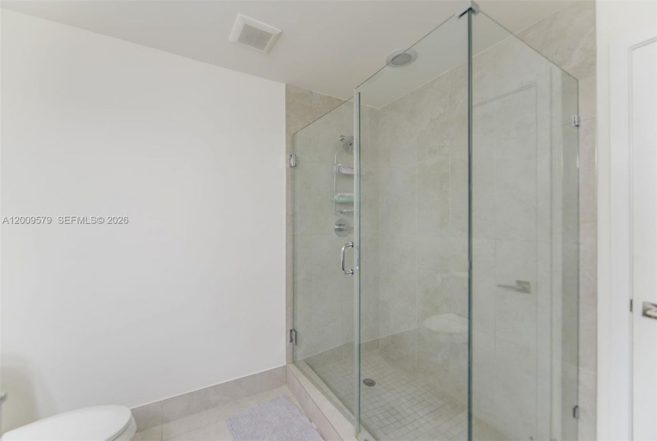 5350 NW 84th Ave , Unit 509, Doral, FL 33166 Photo