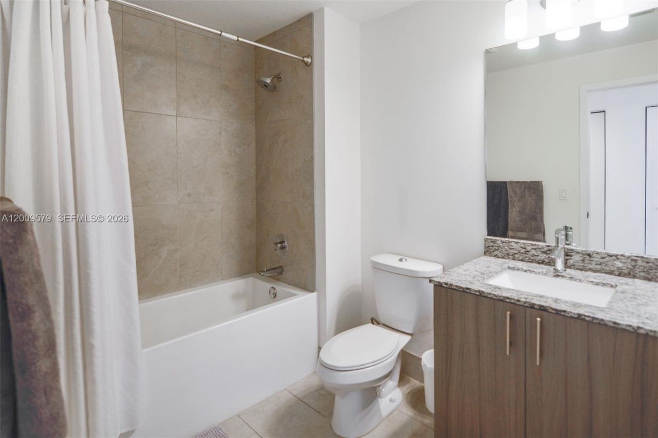 5350 NW 84th Ave , Unit 509, Doral, FL 33166 Photo