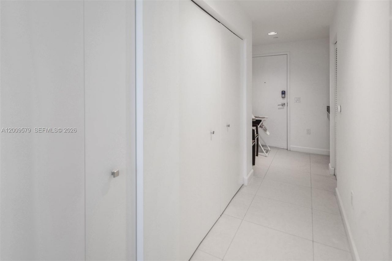 5350 NW 84th Ave , Unit 509, Doral, FL 33166 Photo