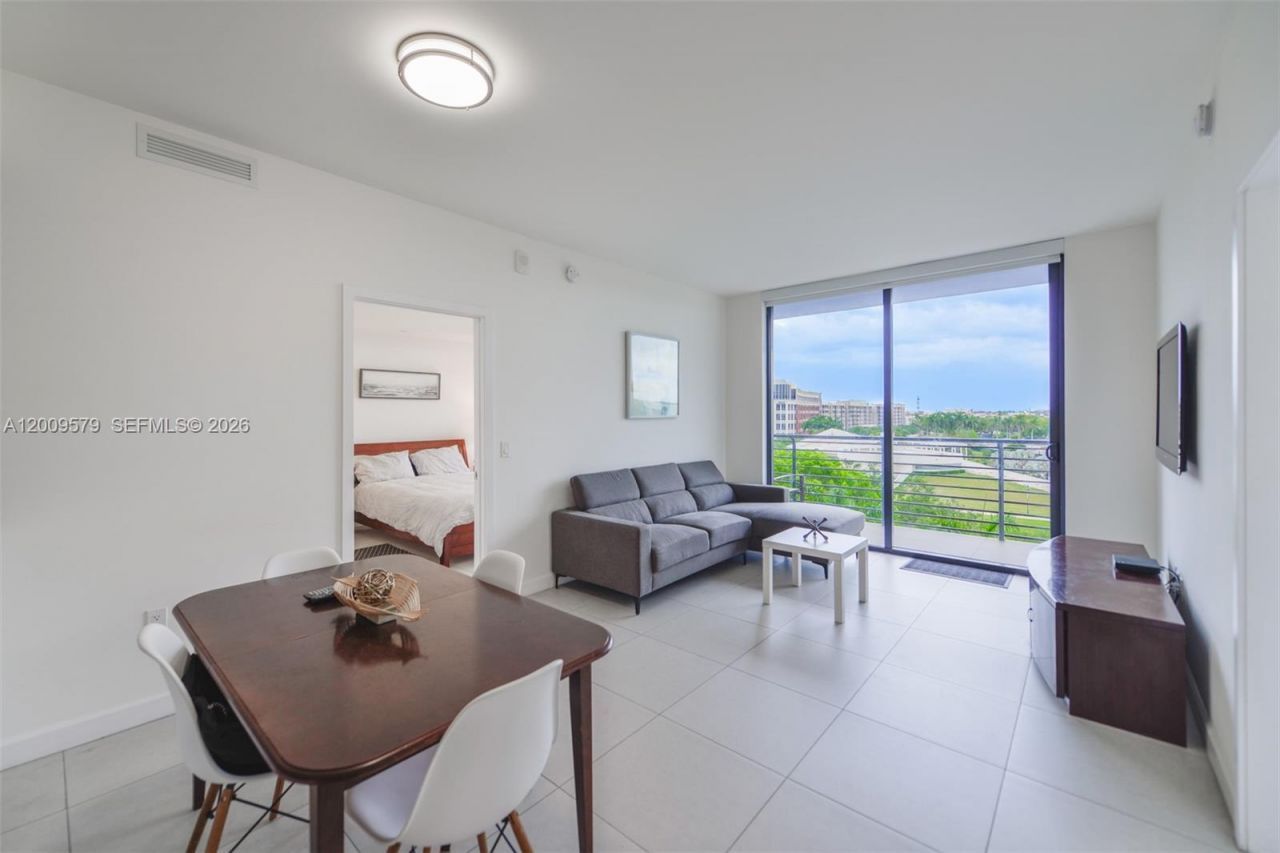 5350 NW 84th Ave , Unit 509, Doral, FL 33166 Photo