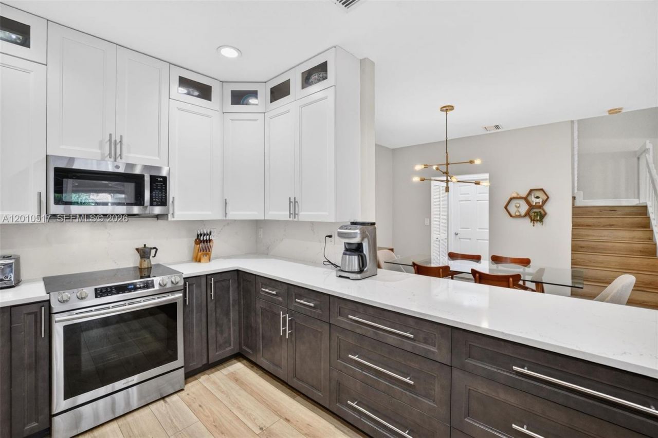 1581 Yellowheart Way , Hollywood, FL 33019 Photo
