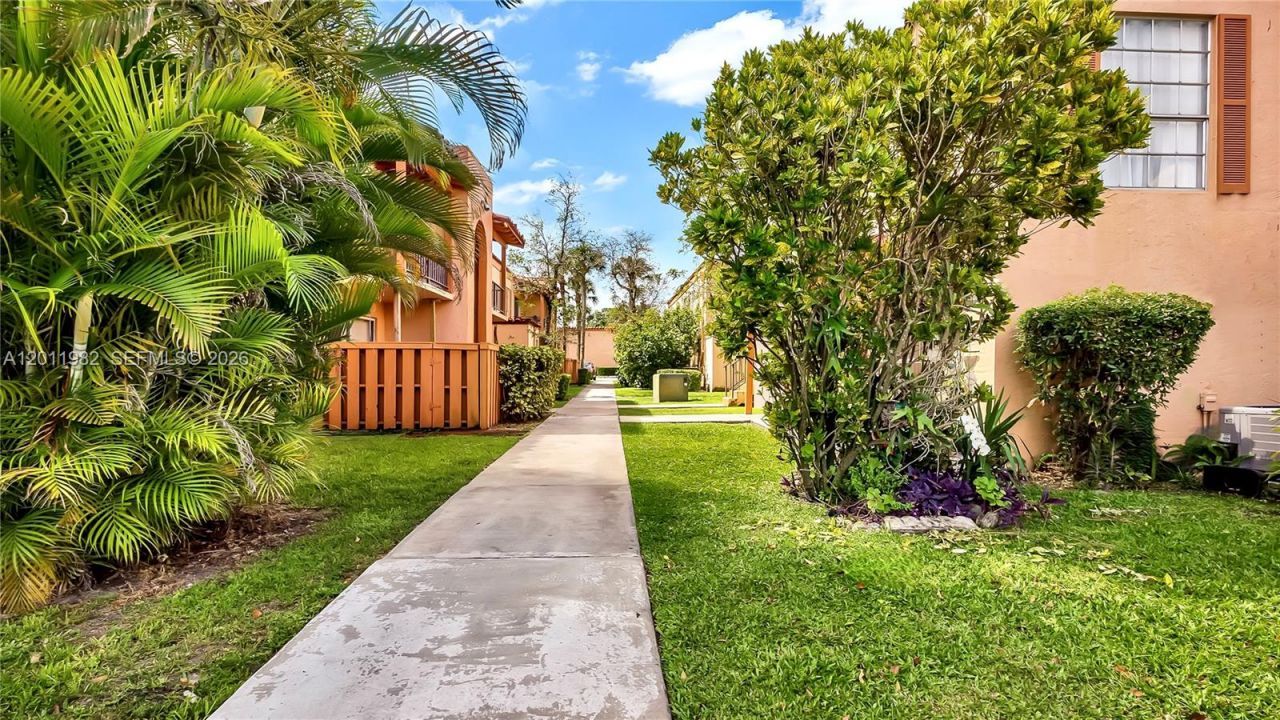 7231 Miami Lakes Dr, Unit C5, Miami Lakes, FL 33014 Photo