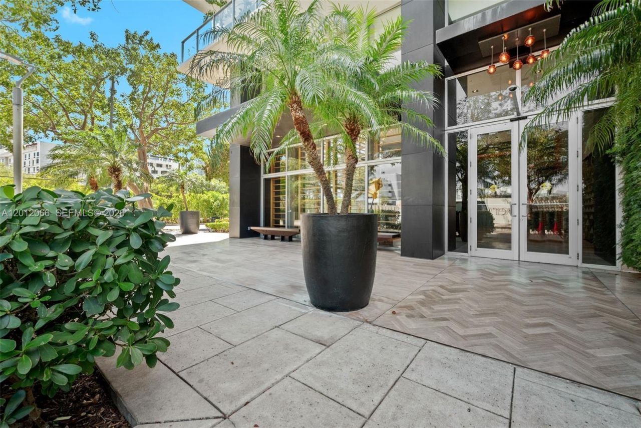 3470 E Coast Ave , Unit H0302, Miami, FL 33137 Photo