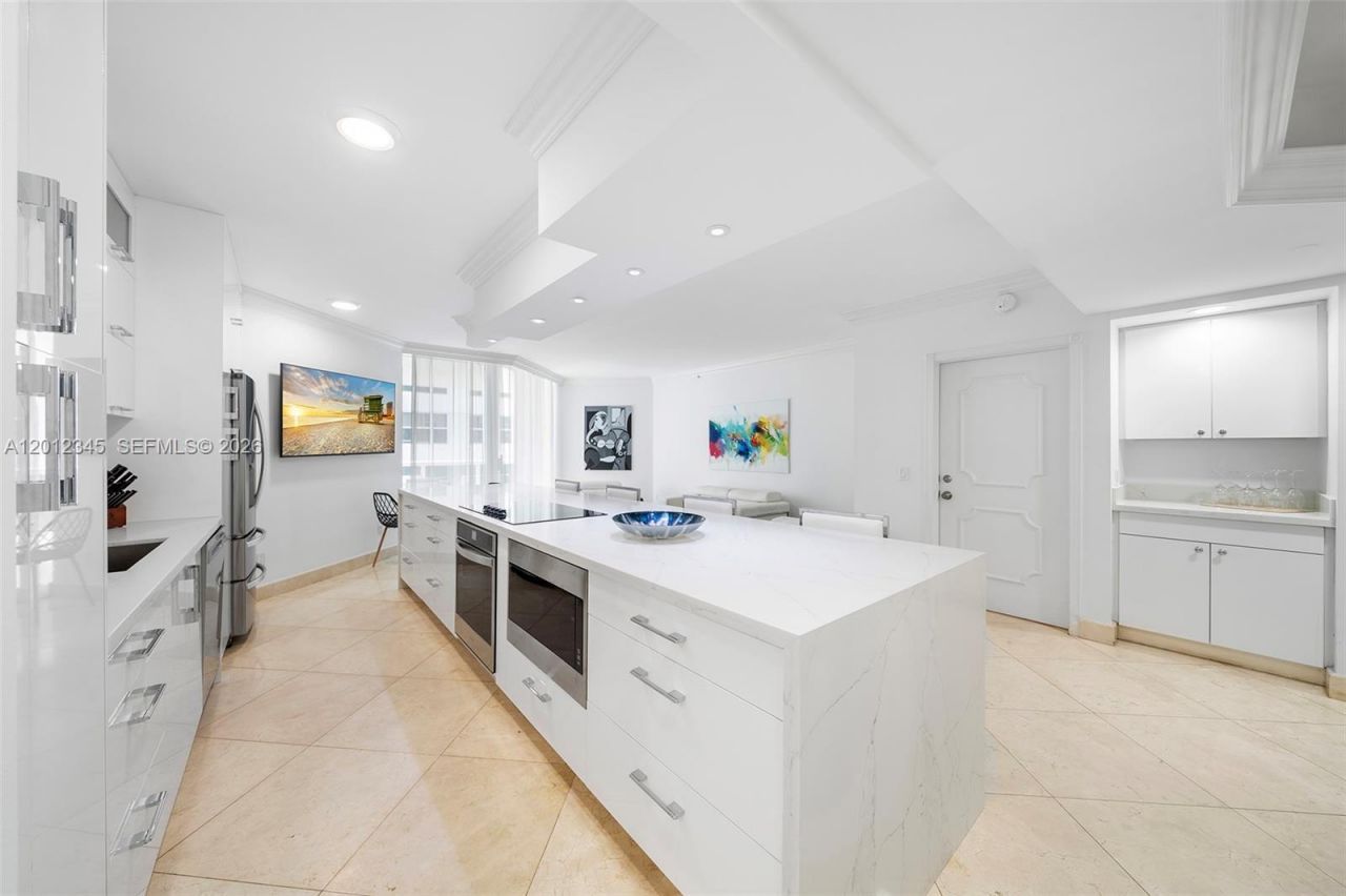 4775 Collins Ave, Unit 1504, Miami Beach, FL 33140 Photo