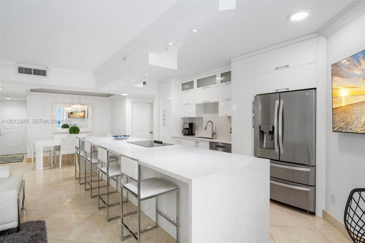 4775 Collins Ave, Unit 1504, Miami Beach, FL 33140 Photo