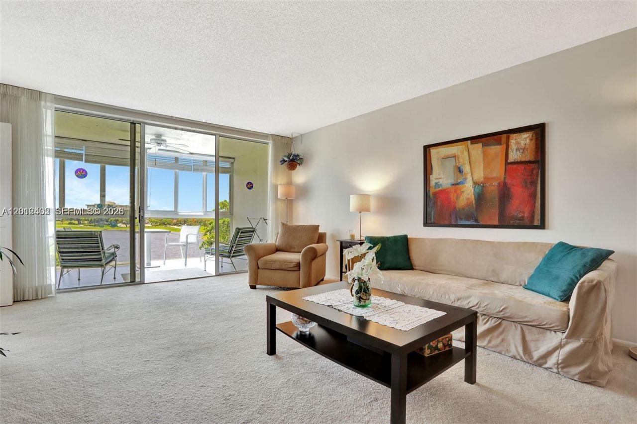 3091 N Course Dr , Unit 502, Pompano Beach, FL 33069 Photo