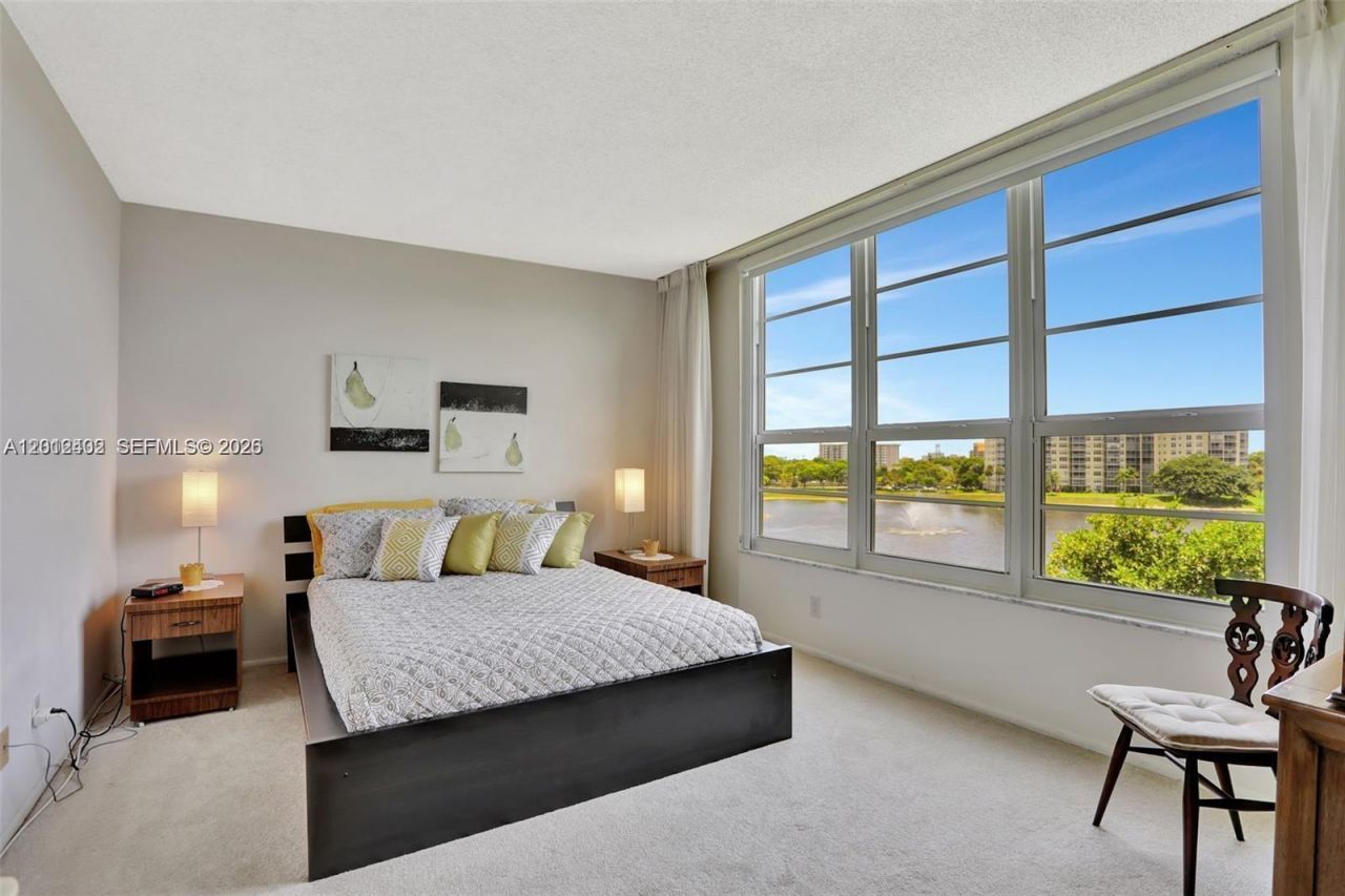 3091 N Course Dr , Unit 502, Pompano Beach, FL 33069 Photo