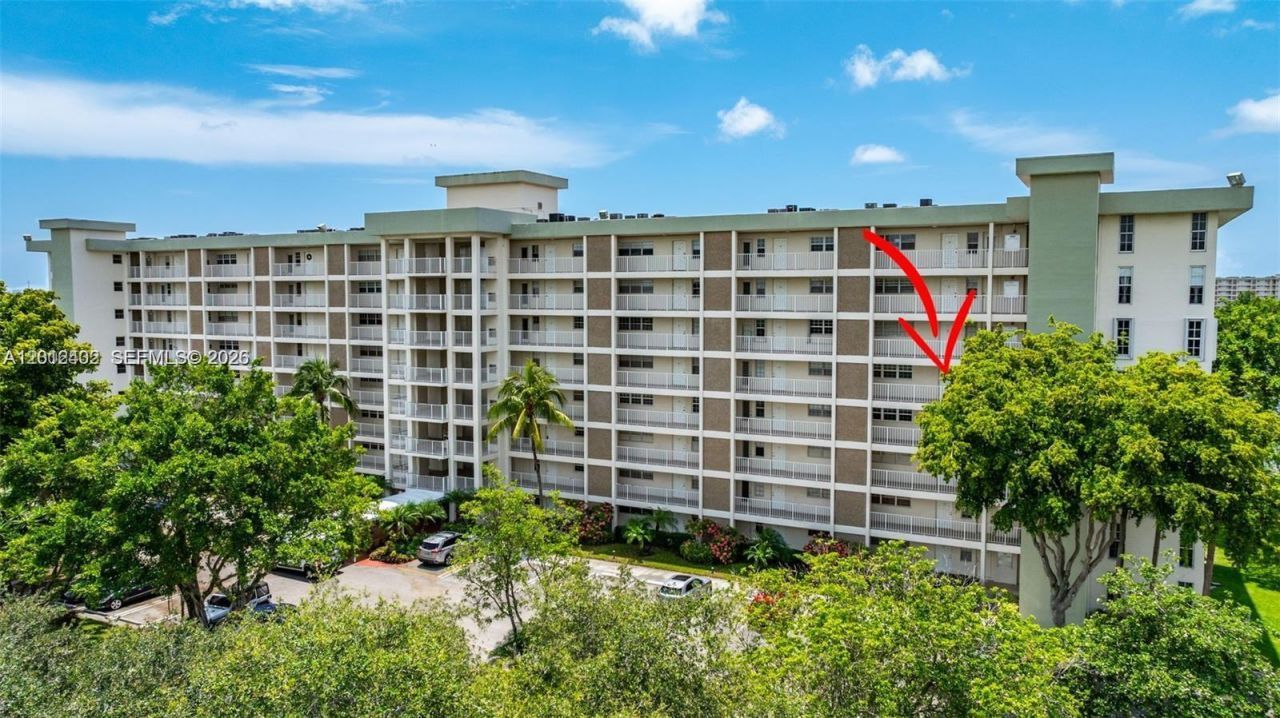 3091 N Course Dr , Unit 502, Pompano Beach, FL 33069 Photo