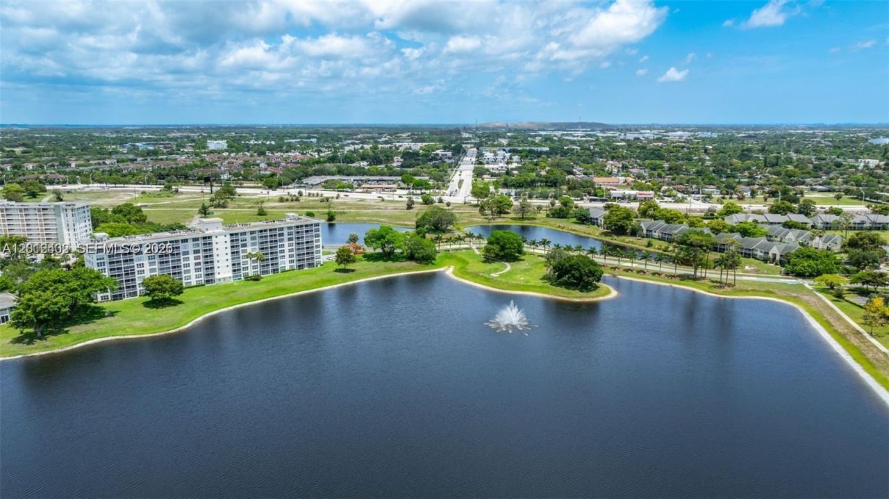 3091 N Course Dr , Unit 502, Pompano Beach, FL 33069 Photo